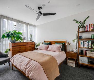 Light-Filled Apartment in Prime City Fringe Location - Photo 5