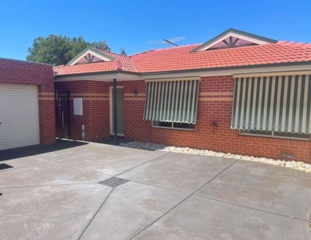 Well Maintained! - Photo 1