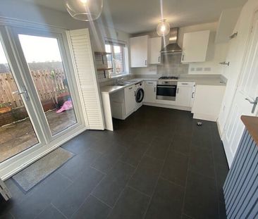 Church Road, Cardiff, Old St. Mellons - Photo 6