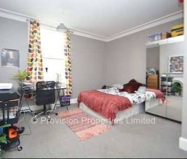 5 Bed Student Houses in Woodhouse - Photo 4