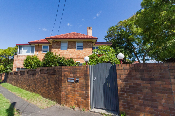 1/61 Addison Avenue - Photo 1