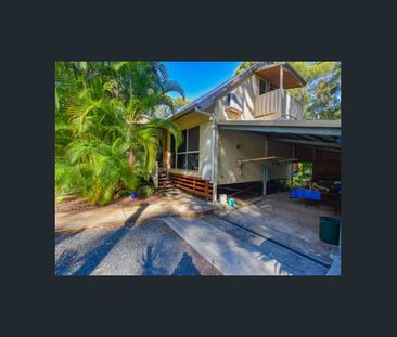 Idyllic Cottage, North end of Island in Peaceful, Private Setting. - Photo 4