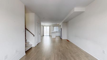 For Lease - 18 Hibiscus Lane, Hamilton, Ontario - Photo 3