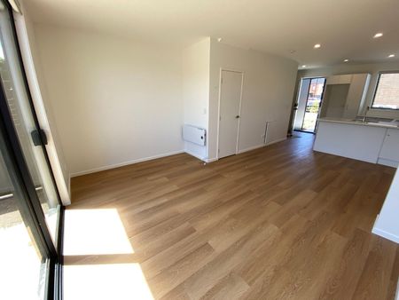 18 Kotuitui Street, Manukau, Auckland - Photo 5