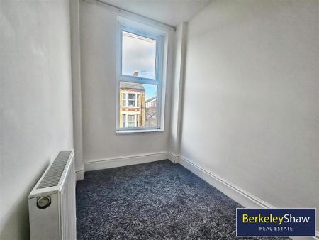 5 bedroom terraced house to rent - Photo 3
