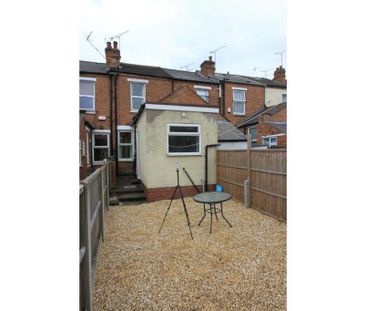 3 bedroom terraced house to rent - Photo 5