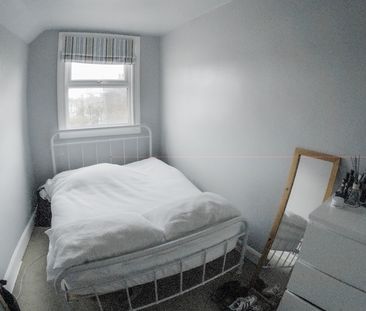 Room in a Shared Flat, East Hill, SW18 - Photo 3