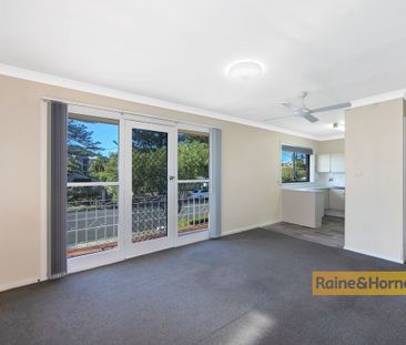 LOCATION ! LOCATION ! - Photo 1