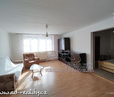 Pronájem bytu 2+1 70 m² - Photo 1