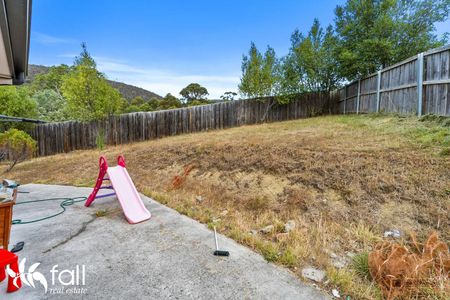 Charming 3-Bedroom Unit in the Heart of Claremont - Photo 2