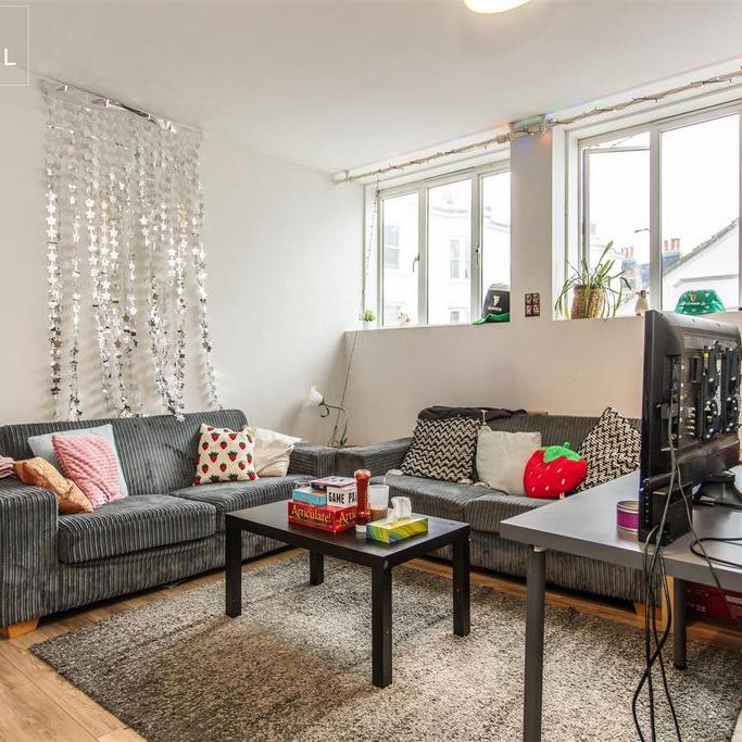 5 bedroom apartment to rent - Photo 1