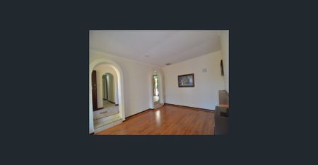 Rossmoyne Senior High School Zone - Photo 2