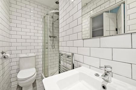 3 bedroom apartment to rent - Photo 5