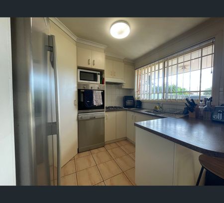 3/106 Ashenden Street, Shepparton, Vic 3630 - Photo 2