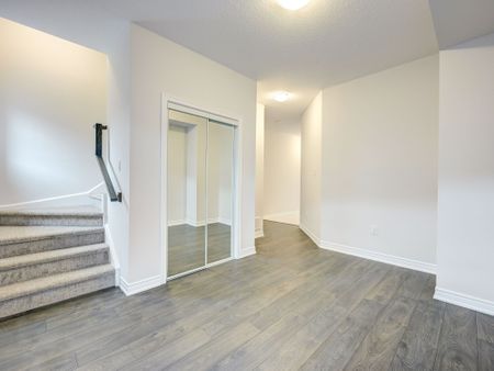 For Lease - 10 Birmingham Drive Unit# 9, Cambridge, Ontario - Photo 4