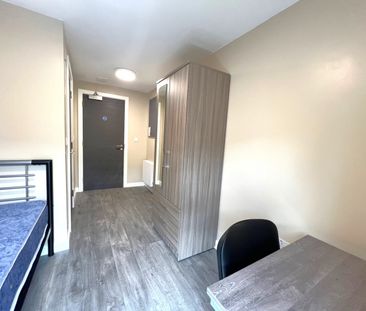 6 Bed Flat, Bristol, BS2 - Photo 6