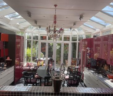 Housemate wanted for luxury apartment off Abbey Road - Photo 3