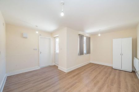 4 bedroom house to rent - Photo 2