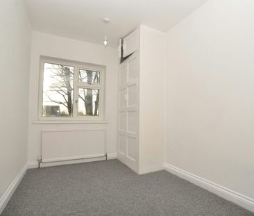 Semi-detached house to rent on - Photo 4