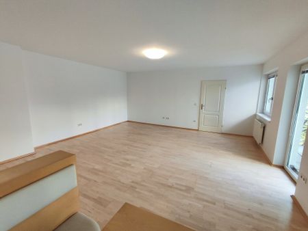 Wunderschöne ruhige Wohnung im 4.OG mit Balkon, Innenhoflage, nahe altes AKH, mit Garagenoption - Foto 4