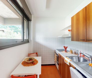 Luminoso 2.5 locali con balcone, piscina e campi da tennis - Foto 5