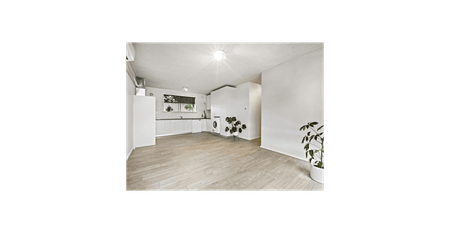 Modern unit in Sought After Location - Photo 5