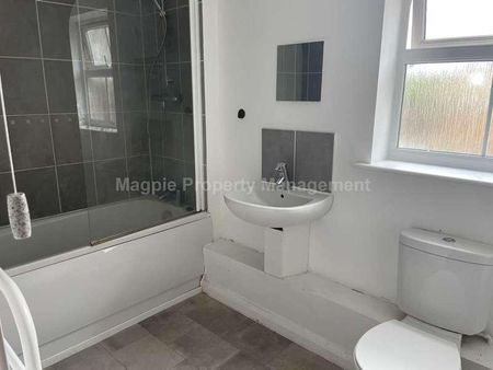 Stanground, PE2 - Photo 4