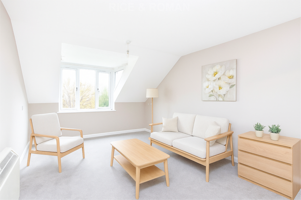 1 Bedroom Apartment, Holly Court – Leatherhead - Photo 1