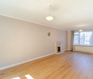 3 bedroom detached house to rent - Photo 5