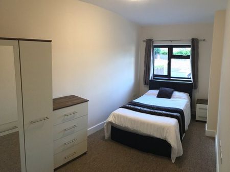 Granton Avenue 4 - Photo 3