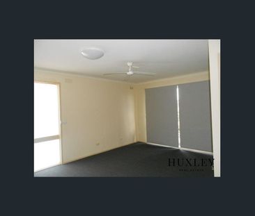 181 Gillespie Road, Kings Park, Vic 3021 - Photo 1