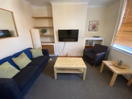 3 bedroom house to rent - Photo 2