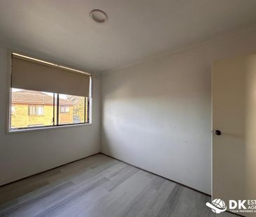 Prime Location in Albion - Photo 2