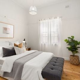 Delightful Three-Bedroom Cottage - Photo 1