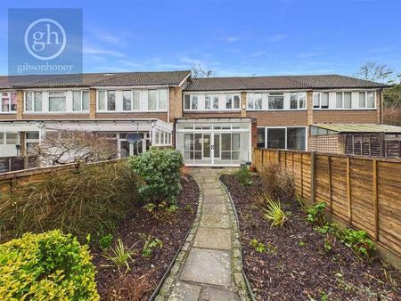 Milton Road, Ickenham, Uxbridge, UB10 - Photo 4