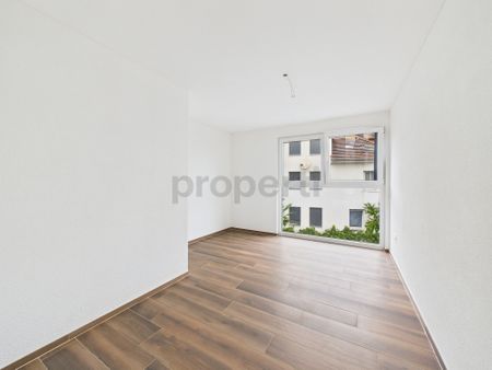 Neubau-Traum in Menziken Lichtdurchflutete 4.5-Zimmer-Wohnung mit Stil und Komfort - Photo 3