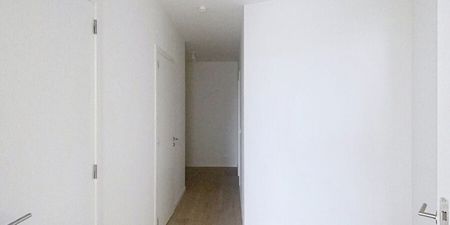 Appartement te huur in Anderlecht voor € 1.200 met 1 slaapkamer - Photo 3