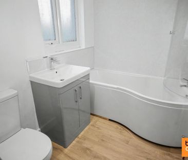 3 bedroom terraced house to rent - Photo 6