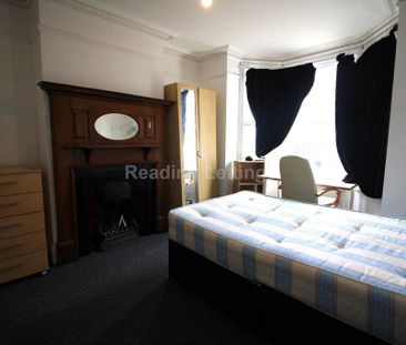 5 bedroom terraced house to rent - Photo 1
