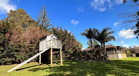 4 Bedrooms Modern House in Drury - Photo 5