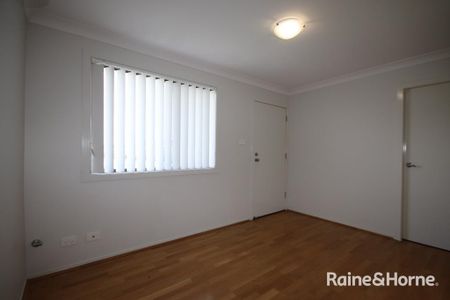 2 Bedroom Granny Flat with Private Courtyard - Photo 2