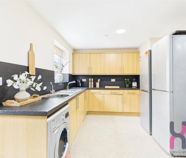 7 bedroom terraced house to rent - Photo 2