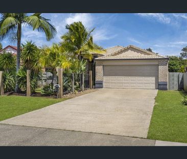 Spacious home with Swimming pool, large storage shed/ workshop, qui... - Photo 3