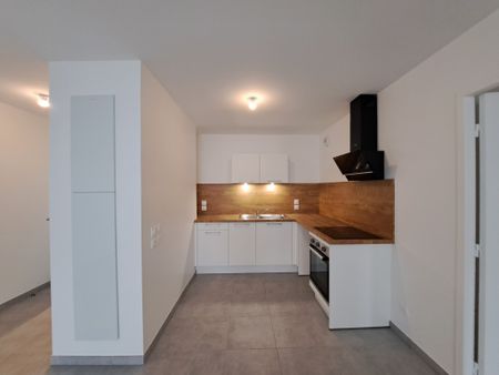 Location Appartement 2 pièces 48m² THONON LES BAINS 74200 - Photo 2
