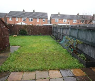 3 bedroom semi-detached house to rent - Photo 4