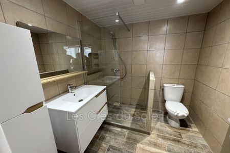 Location Appartement 1 pièce 41m² BRIGNOLES 83170 - Photo 2