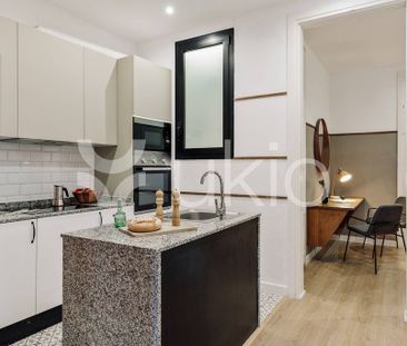 4 room luxury Flat for rent in Barcelona, Spain - Photo 1