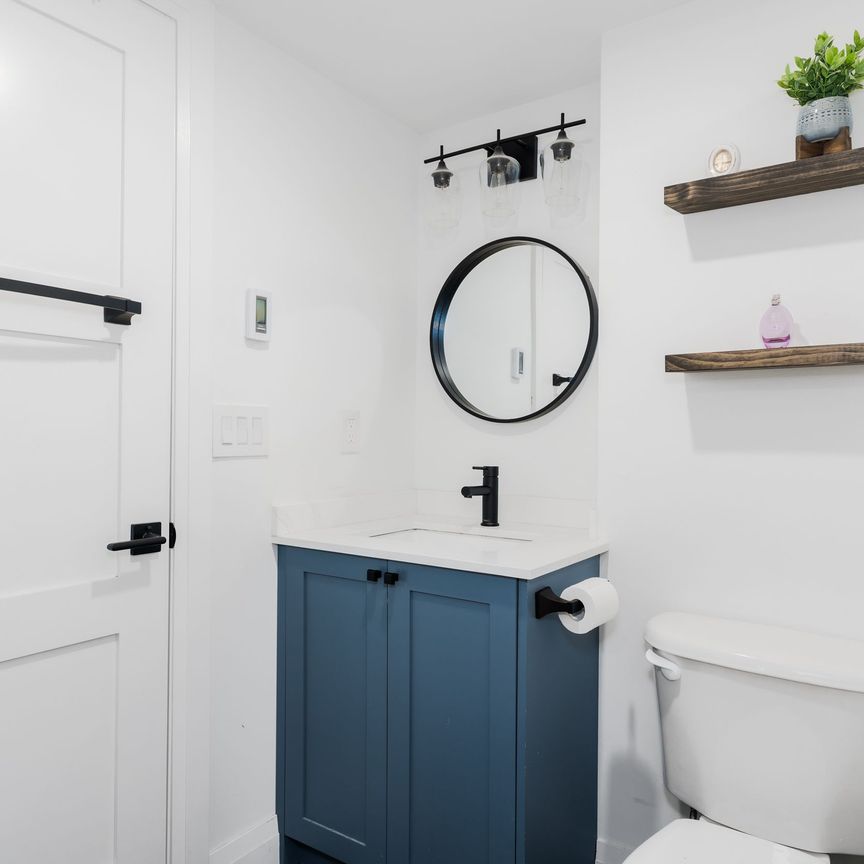 For Lease - 330 Adelaide Street Unit# 203, Toronto, Ontario - Photo 1