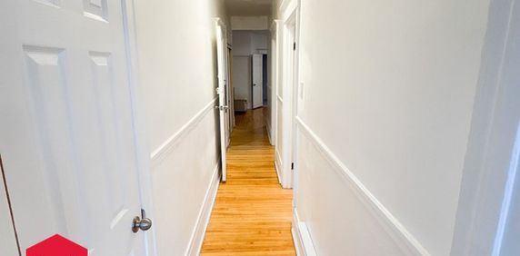 Appartement Côte-des-Neiges/Notre-Dame-de-Grâce (Montréal) À Louer - Photo 2