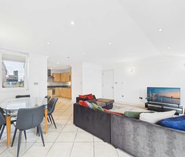 2 bedroom penthouse to rent - Photo 1